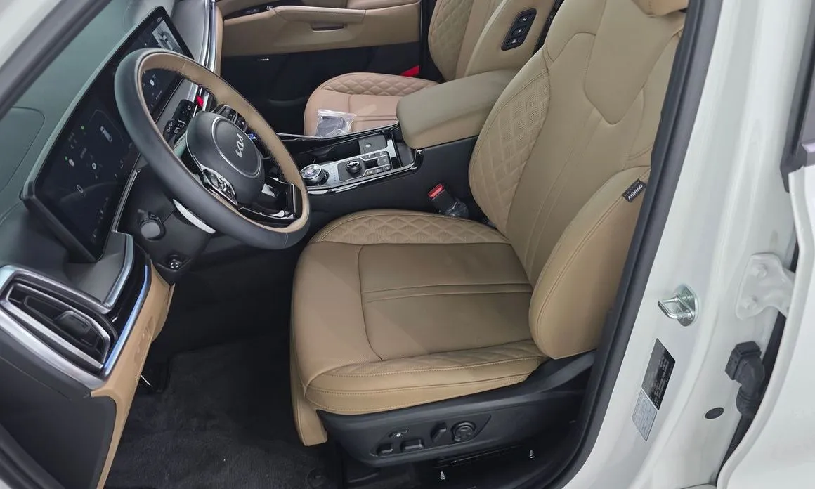 Kia Sorento — фото 9