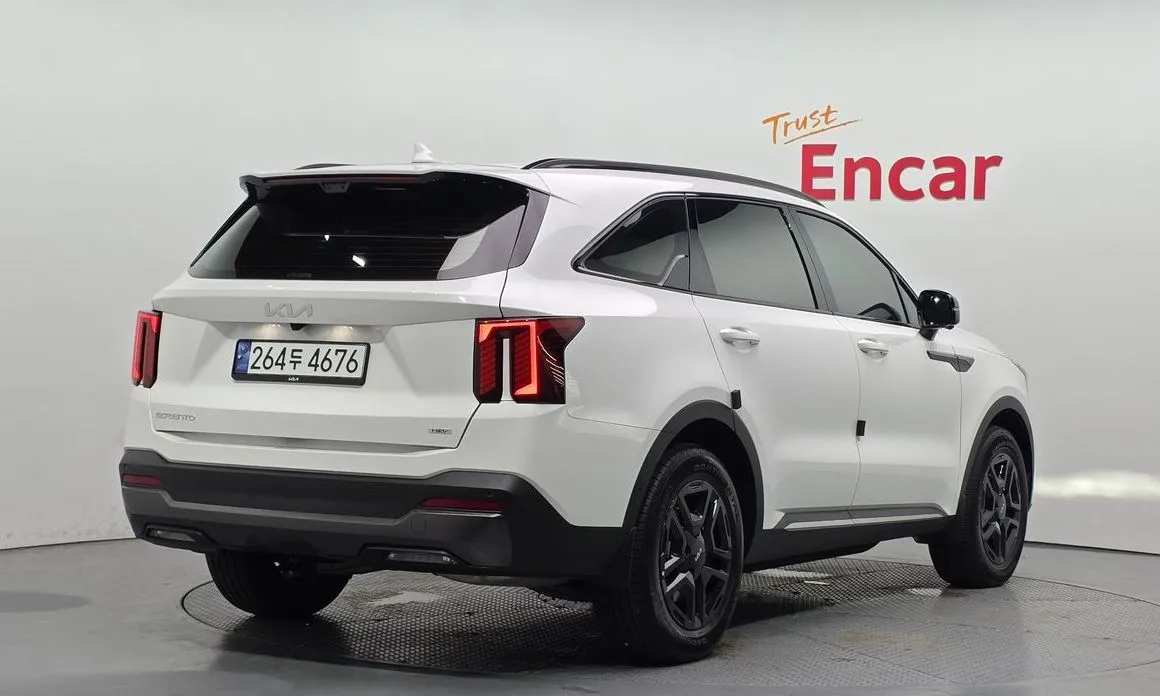 Kia Sorento — фото 7