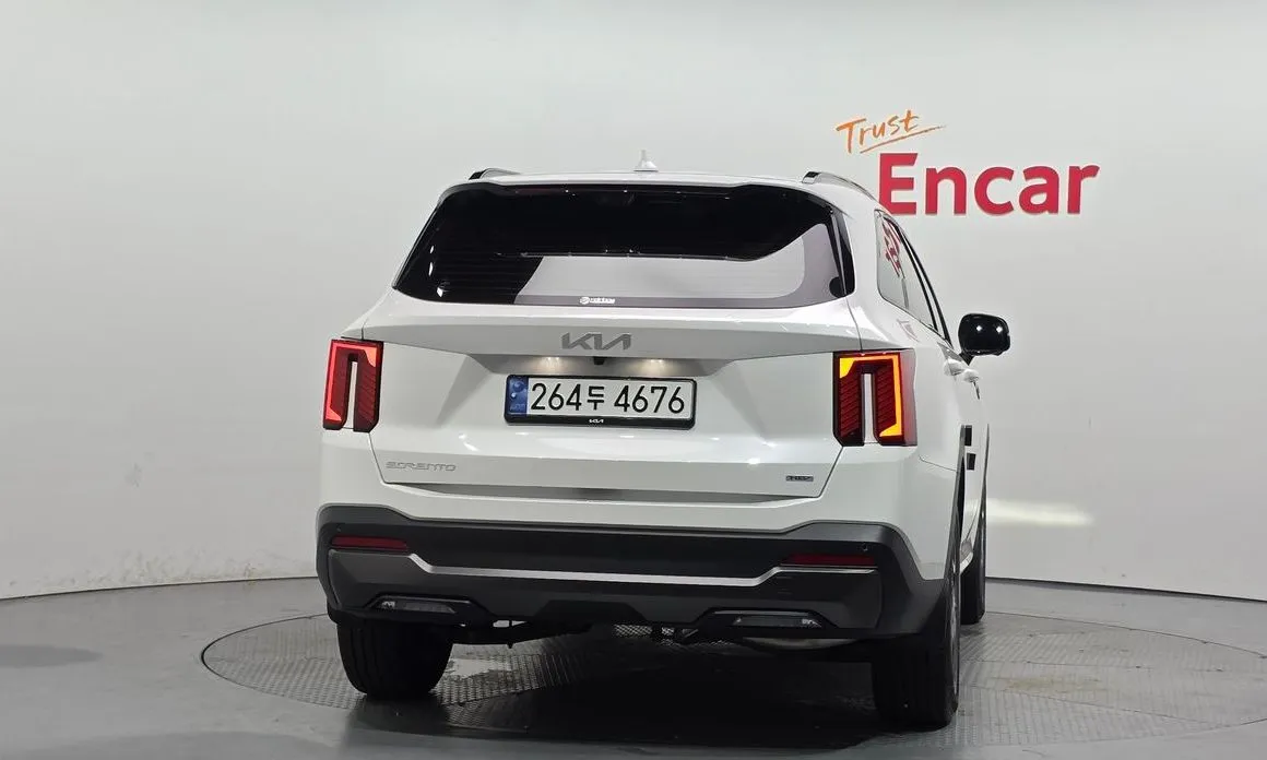 Kia Sorento — фото 6