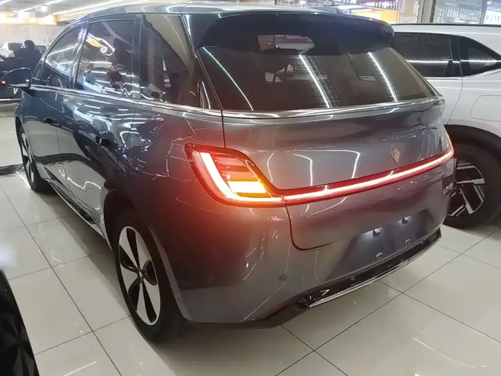 Baojun Yunduo — фото 7