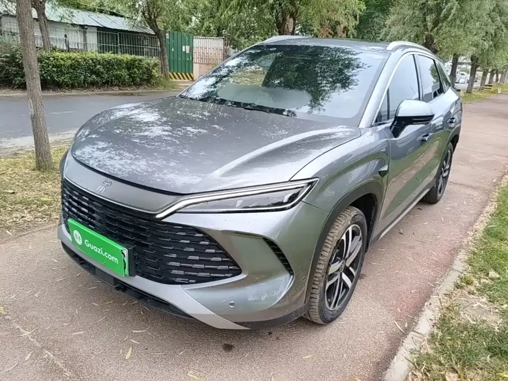 BYD L DM-i — фото 10