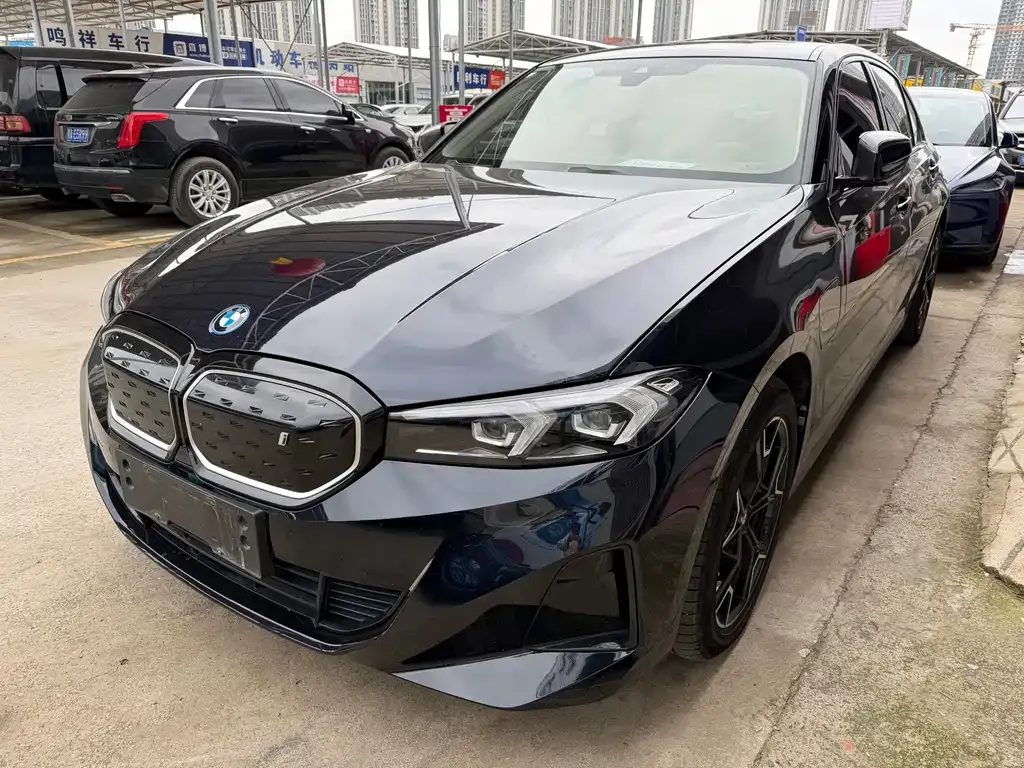 BMW i3 — фото 1