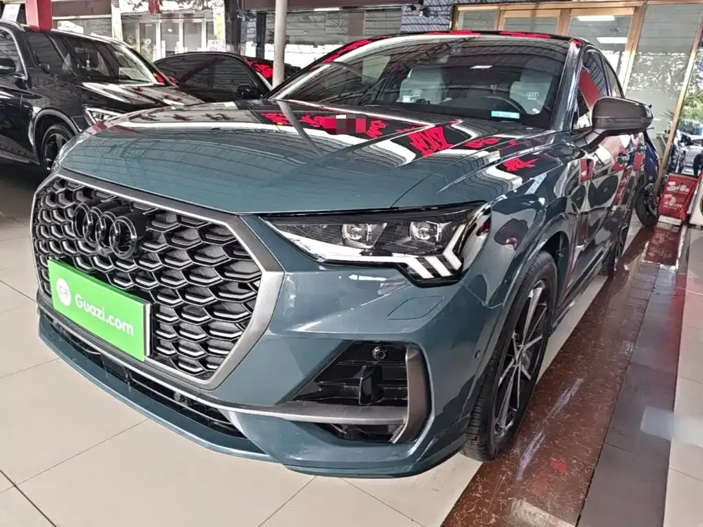 Audi Q3 Sportback — фото 1