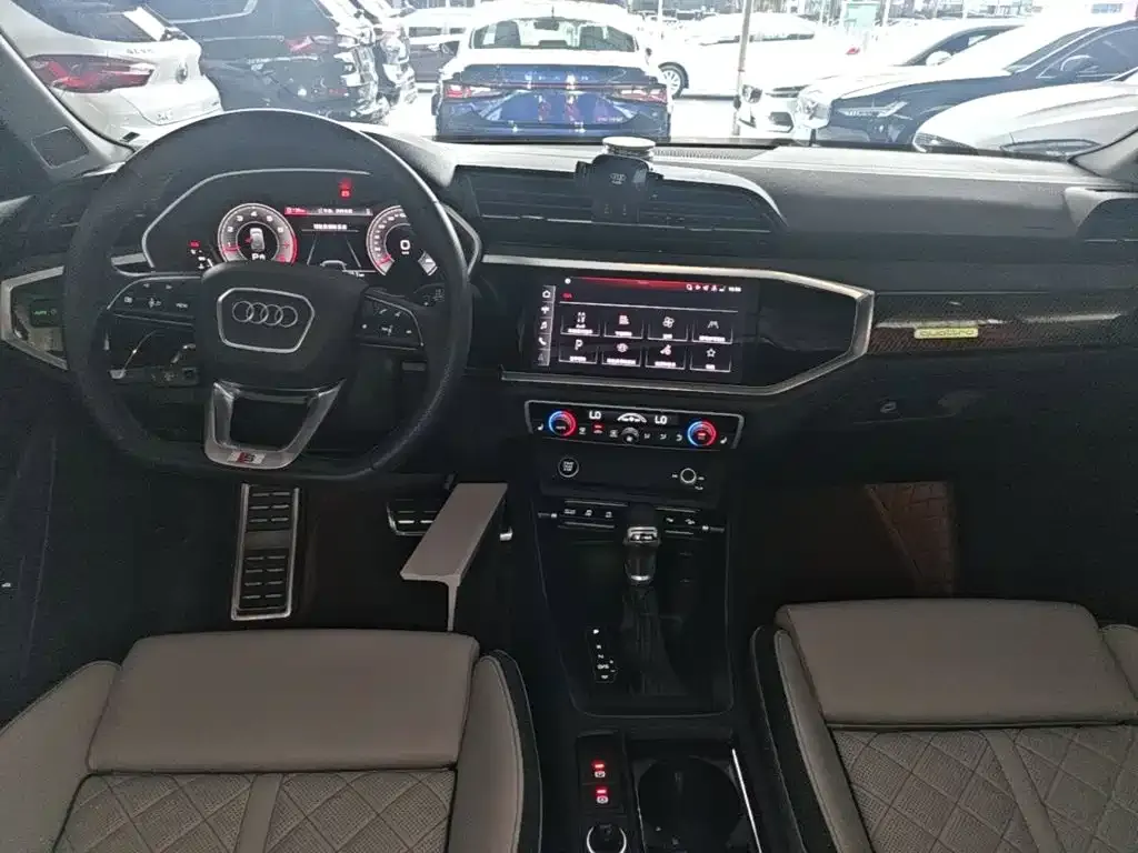Audi Q3 Sportback — фото 4
