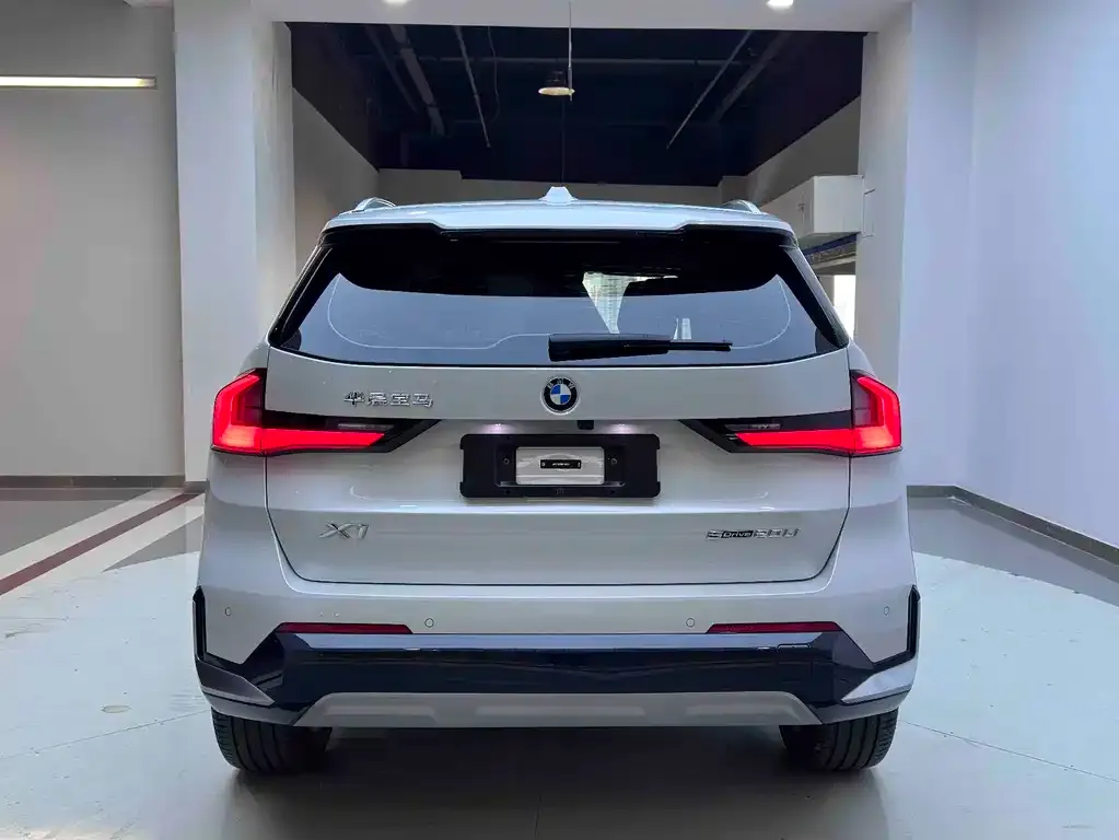BMW X1 — фото 3