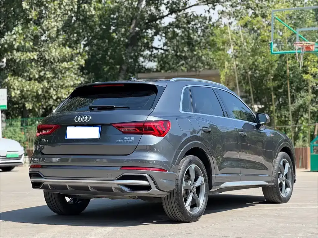 Audi Q3 — фото 6