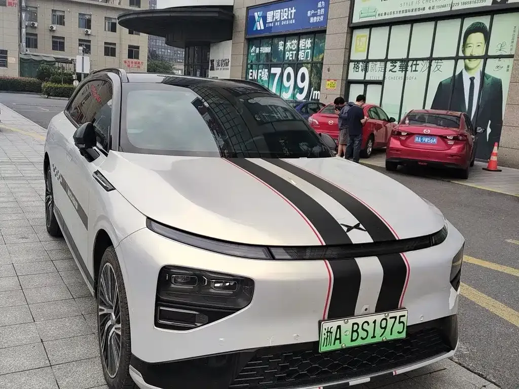 XPeng G9