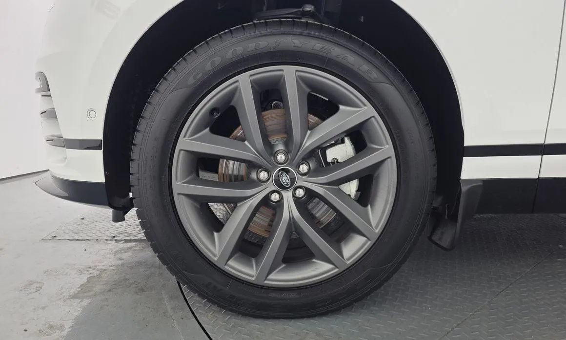 Land Rover Range Rover Velar 2026 из KR, фото 10
