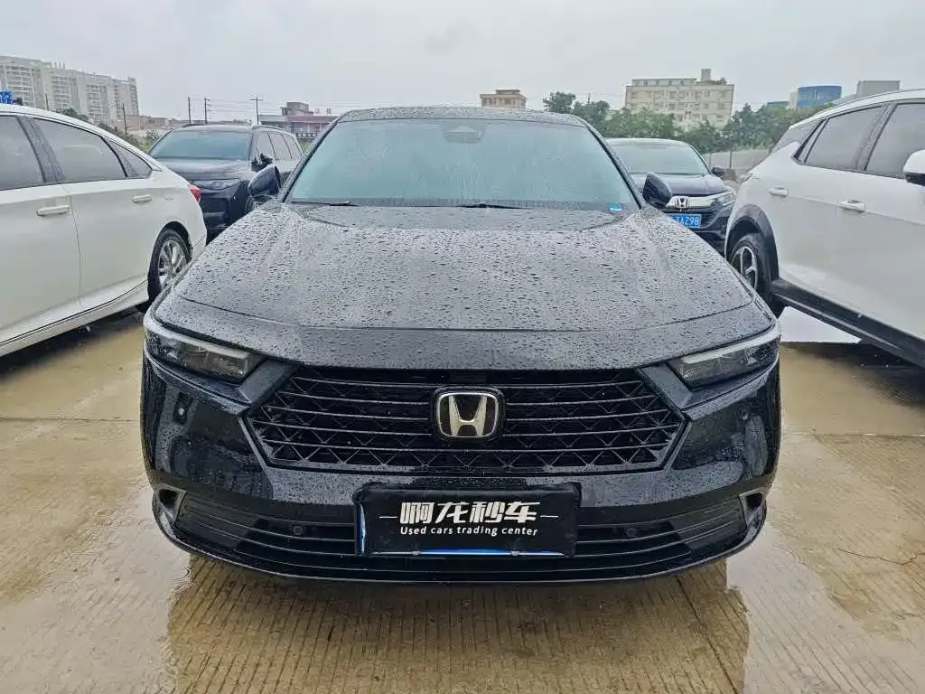 Honda Accord — фото 8