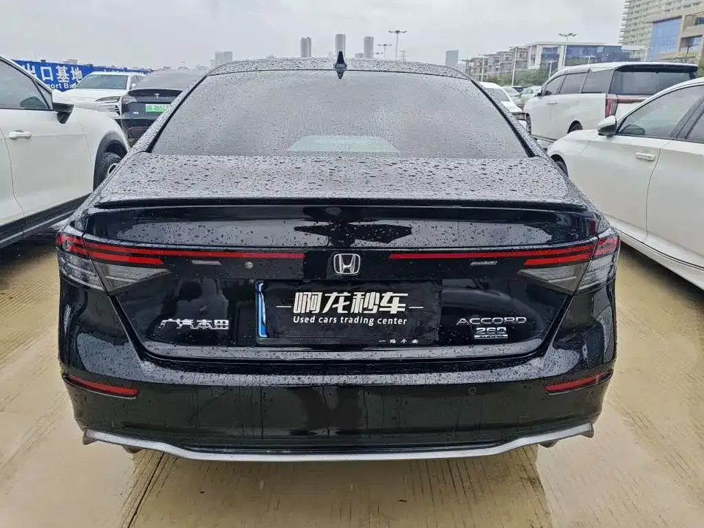 Honda Accord — фото 6