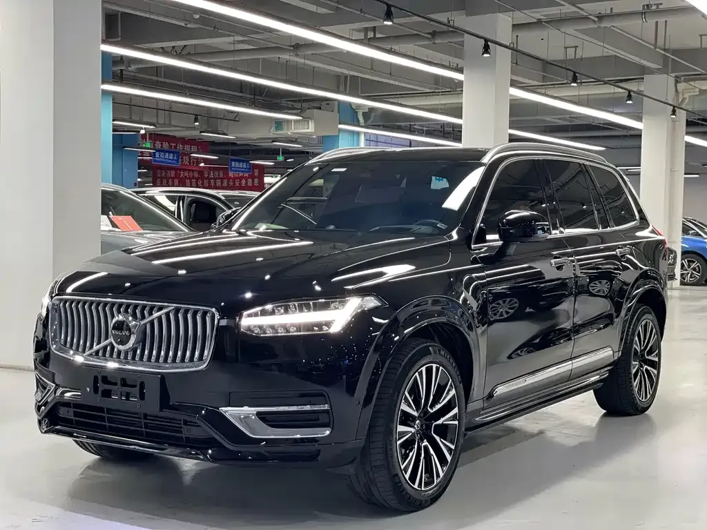 Volvo XC90 PHEV — фото 1