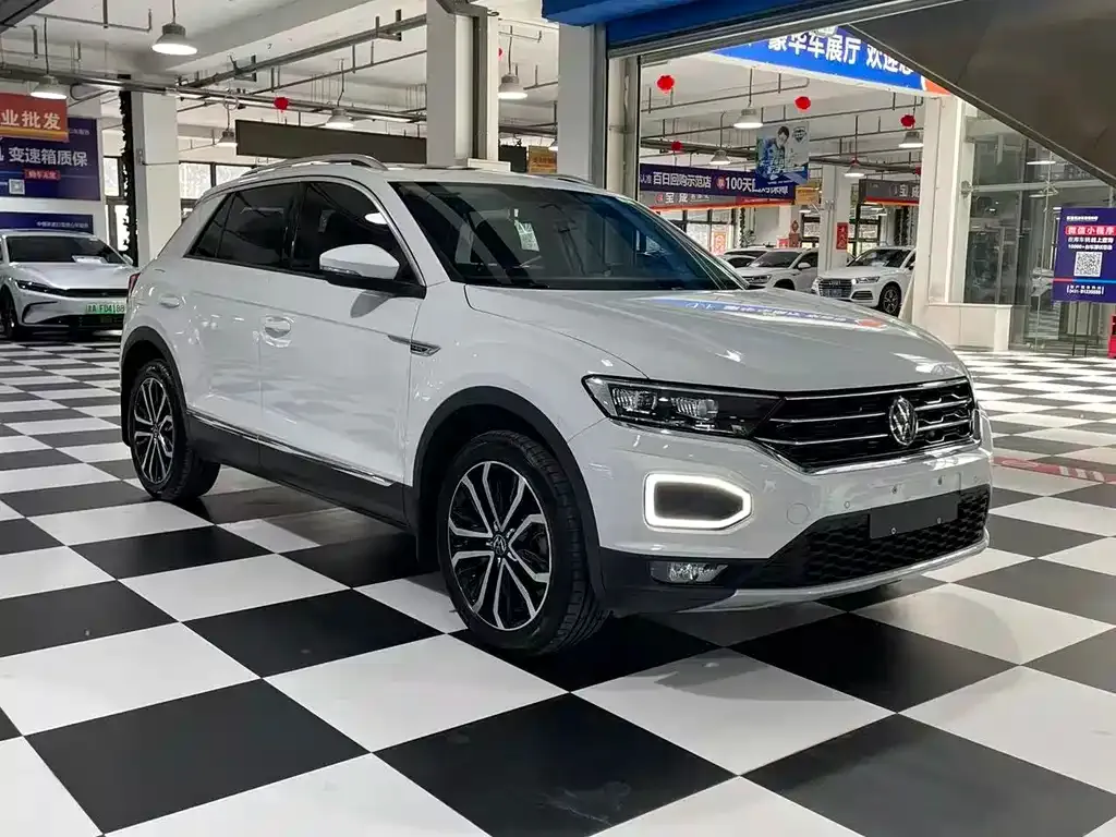 Volkswagen T-Roc — фото 3