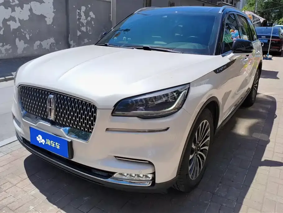 Lincoln Aviator — фото 1