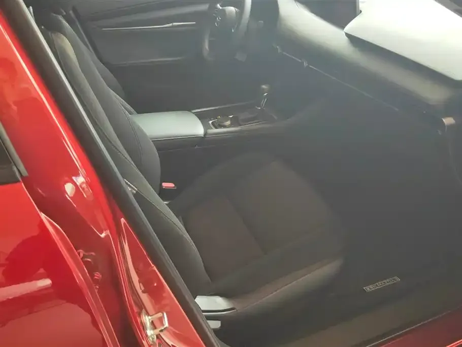 Mazda 3 Axela 2022 из CN, фото 4