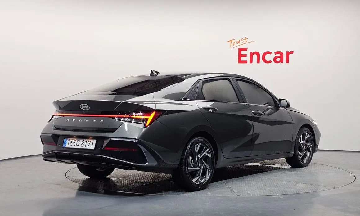 Hyundai AVANTE — фото 2