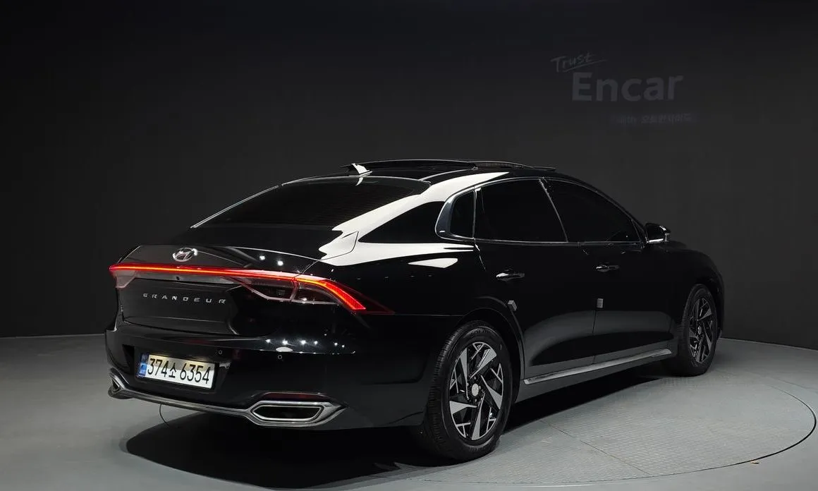 Hyundai Grandeur 2023 из KR, фото 3