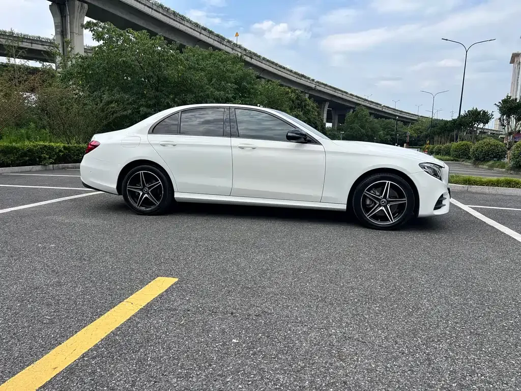 Mercedes-Benz E-Class (Import) — фото 10
