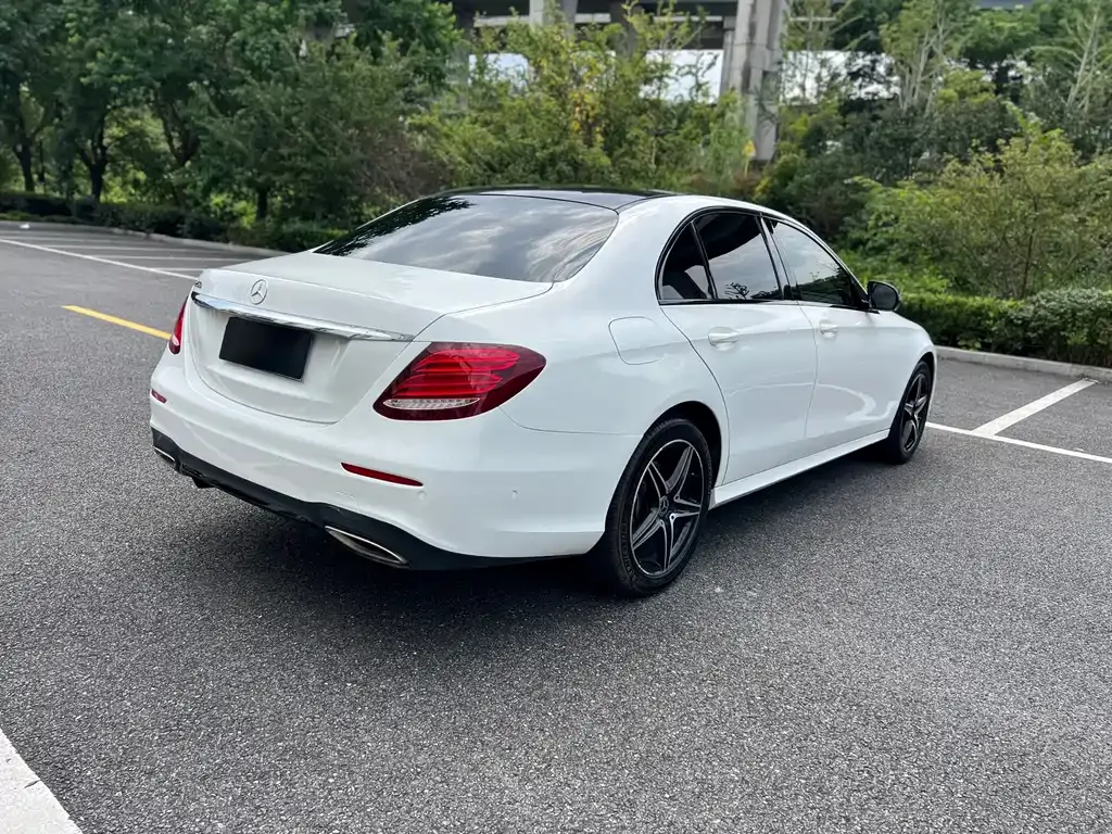 Mercedes-Benz E-Class (Import) — фото 4