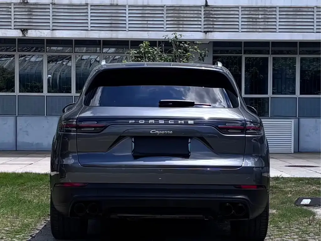 Porsche Cayenne Hybrid — фото 6