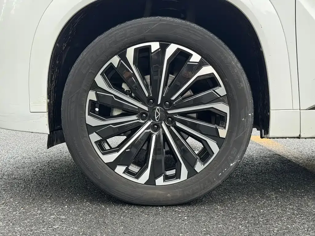 Chery Tiggo 9 — фото 10