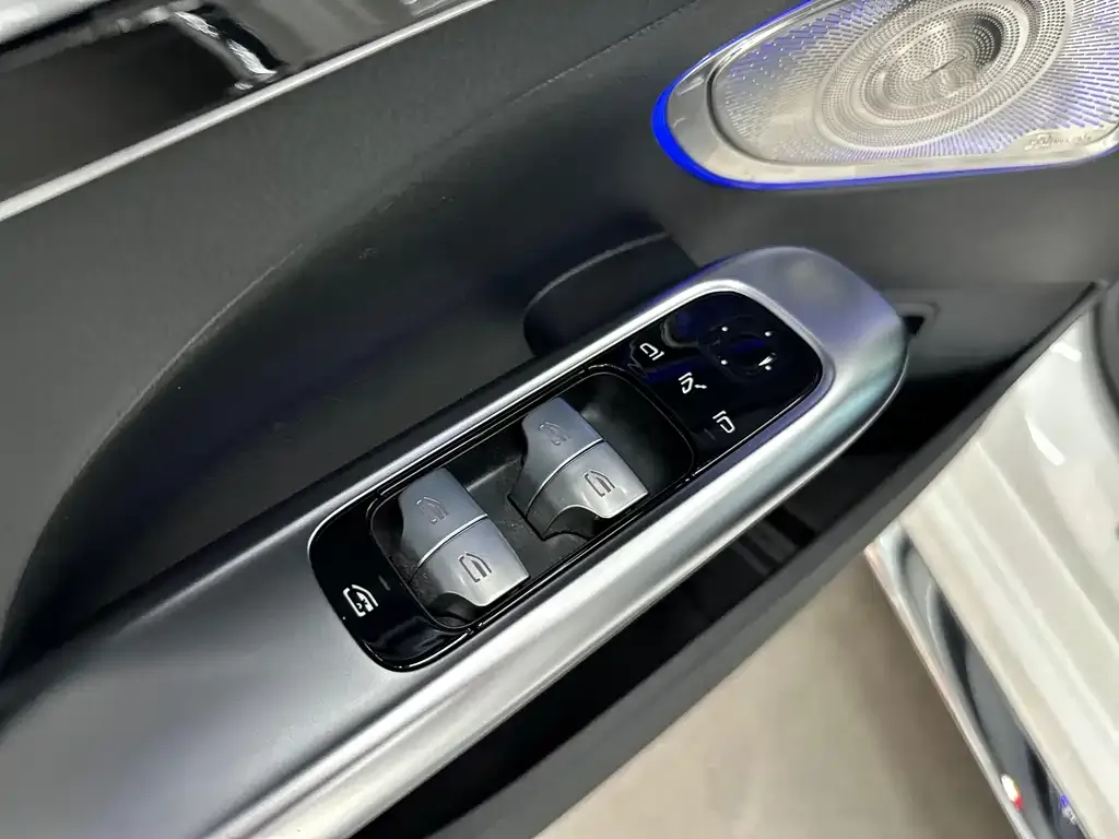 Mercedes-Benz C-Class New Energy 2024 из CN, фото 7