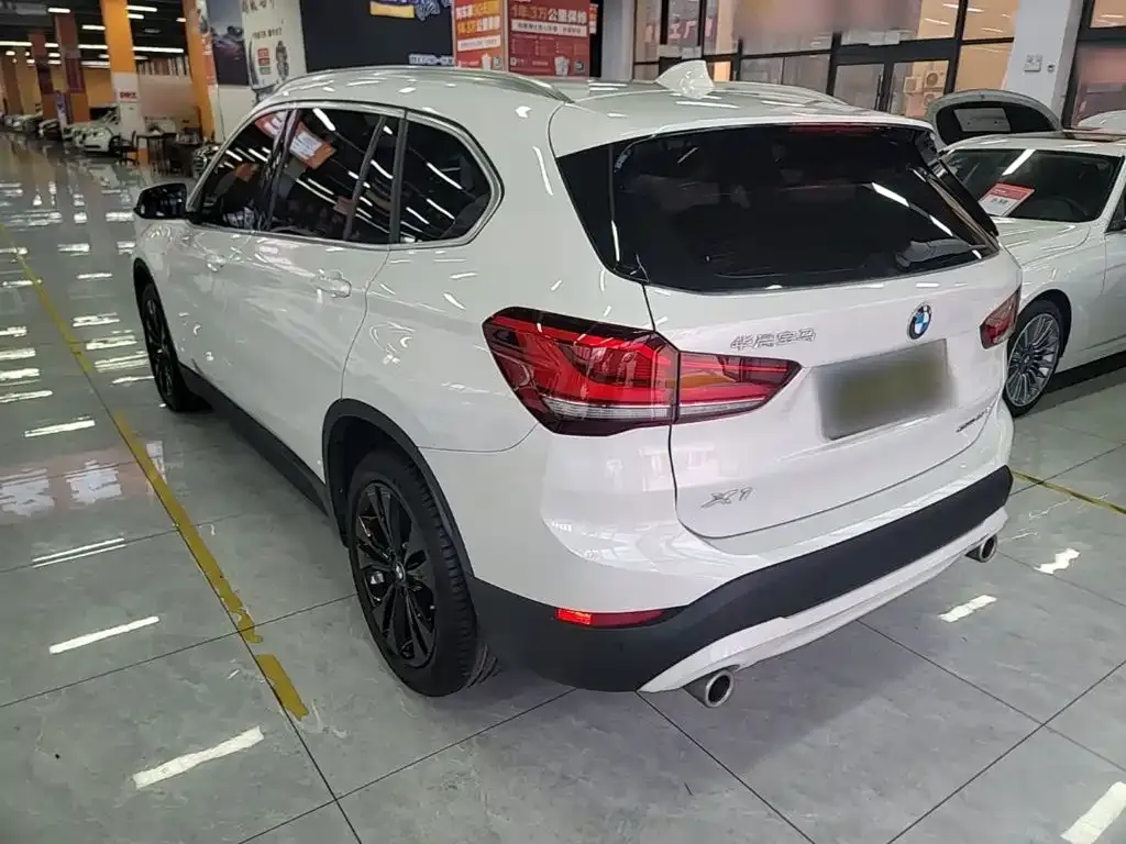 BMW X1 — фото 4