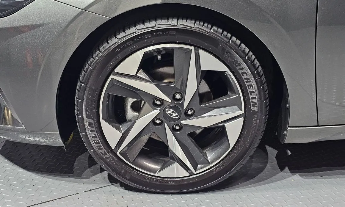 Hyundai AVANTE — фото 6