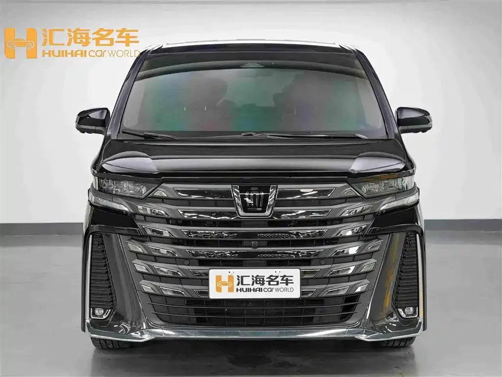 Toyota Vellfire — фото 10