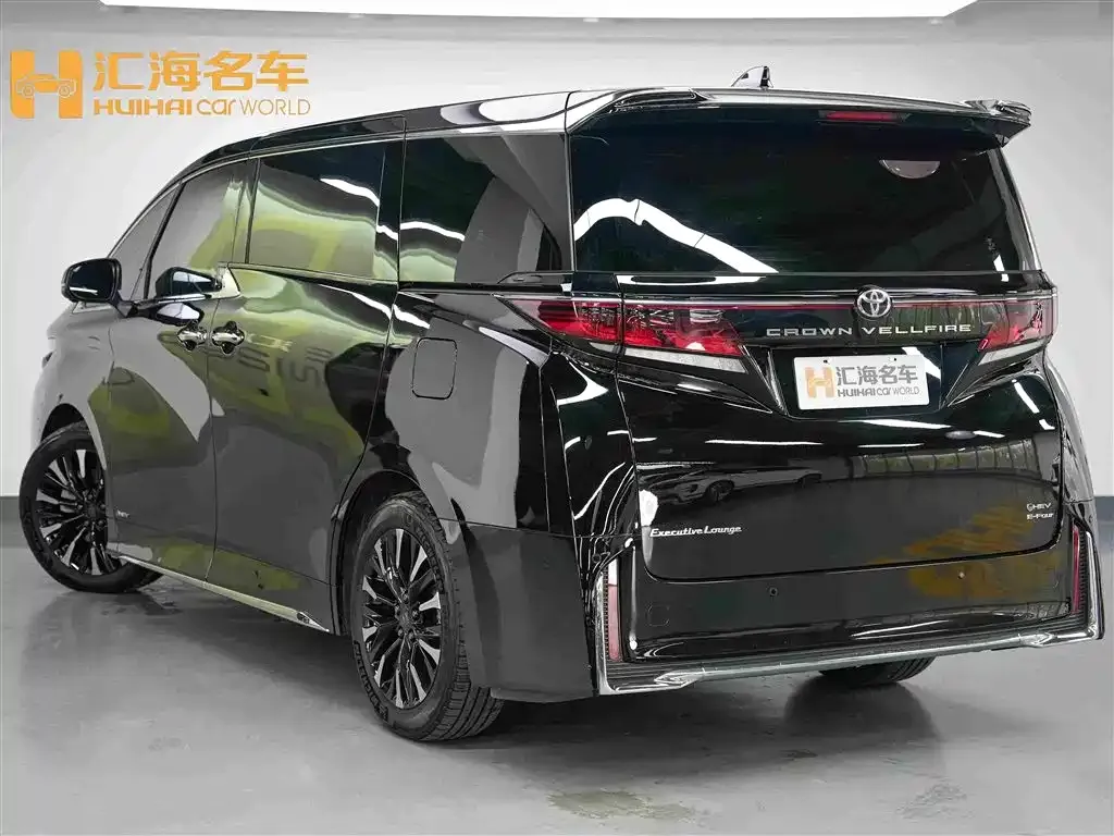 Toyota Vellfire — фото 6