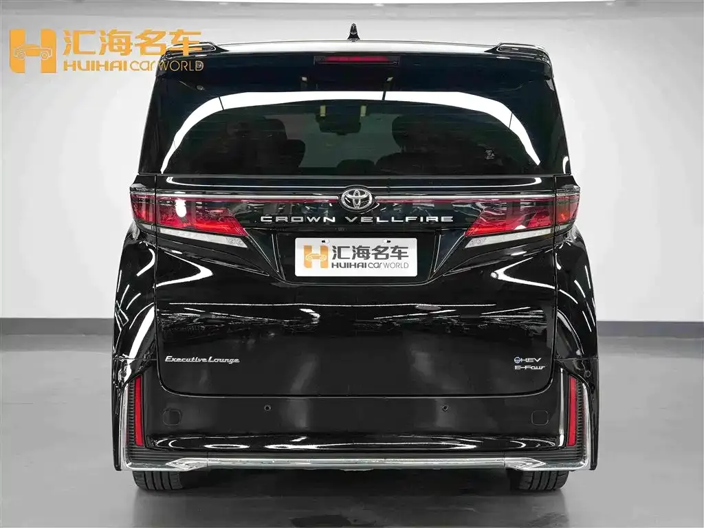 Toyota Vellfire — фото 5