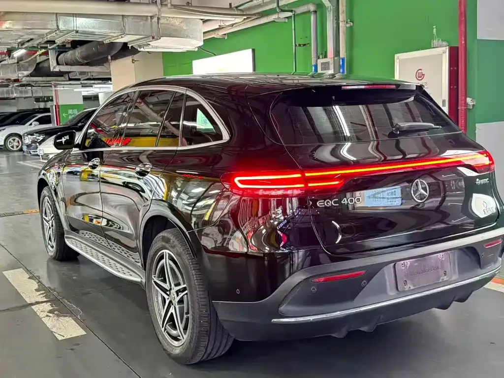 Mercedes-Benz EQC — фото 5