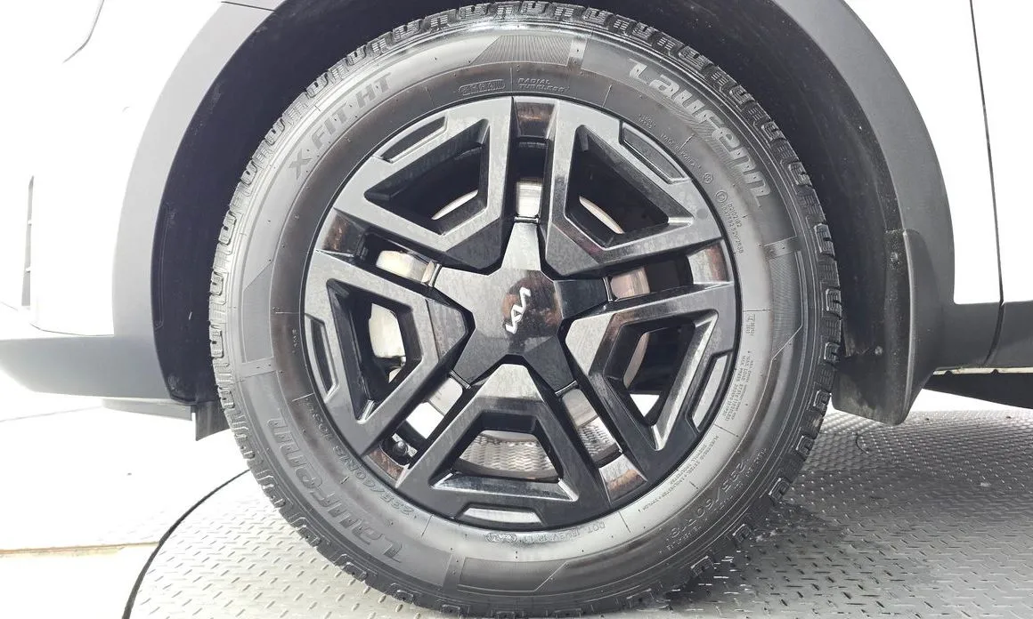 Kia Sorento — фото 4