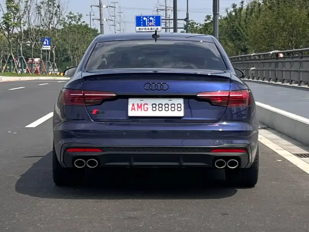 Audi S4 — фото 4