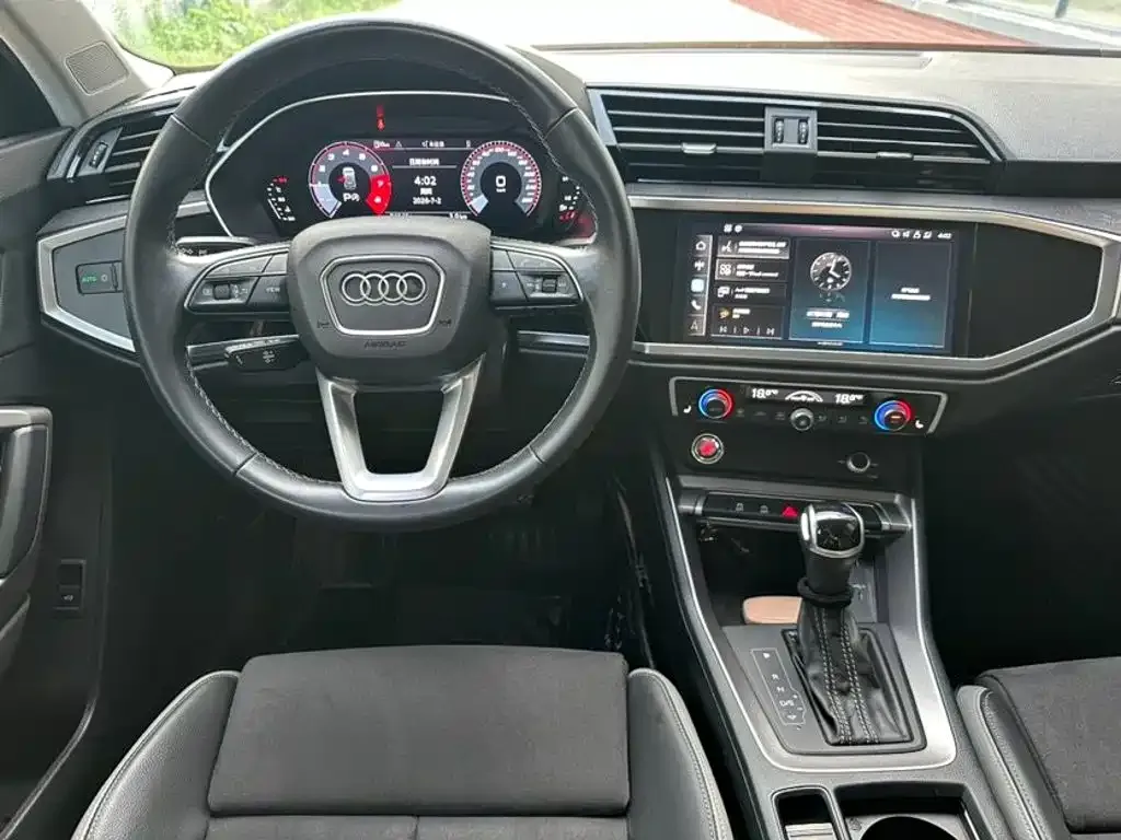 Audi Q3 — фото 9