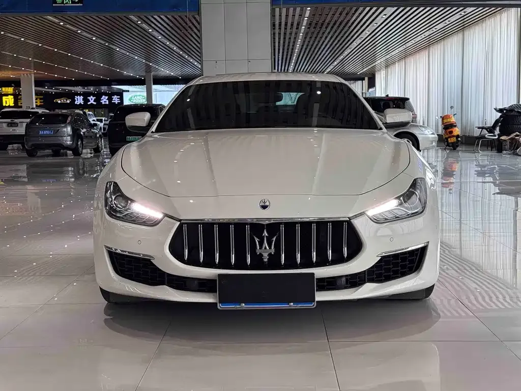 Maserati Ghibli — фото 8