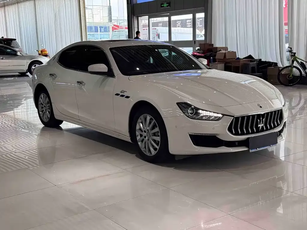 Maserati Ghibli — фото 2