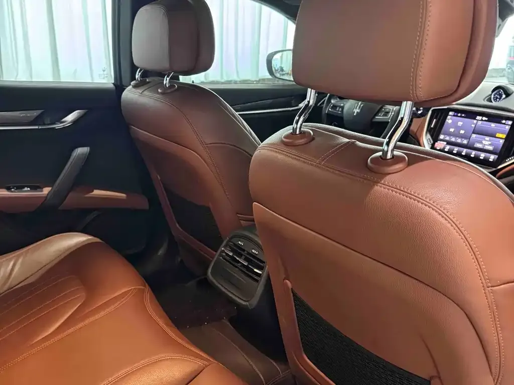 Maserati Ghibli — фото 5