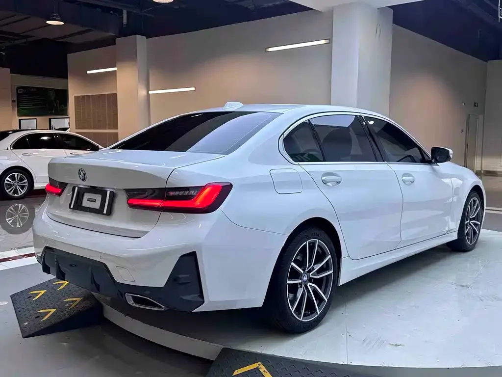 BMW 3 Series — фото 10