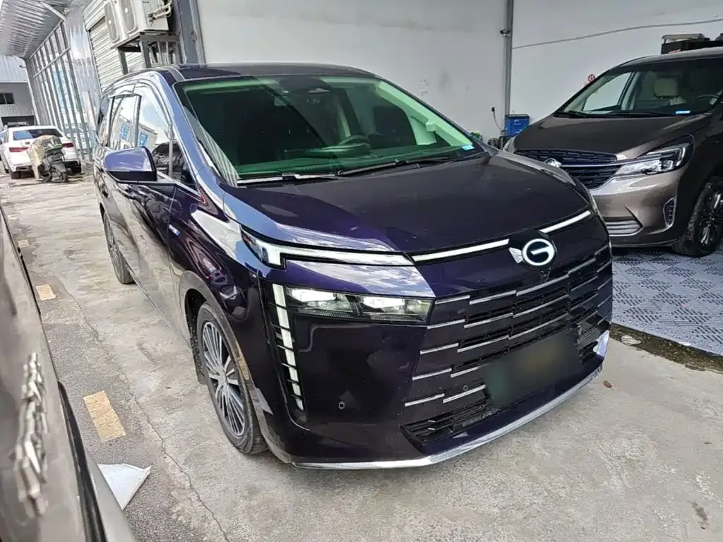 GAC Motor 传祺E8 PHEV — фото 4