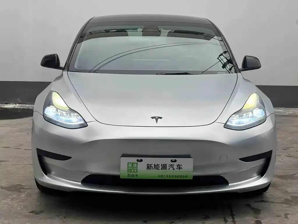 Tesla Model 3 — фото 3