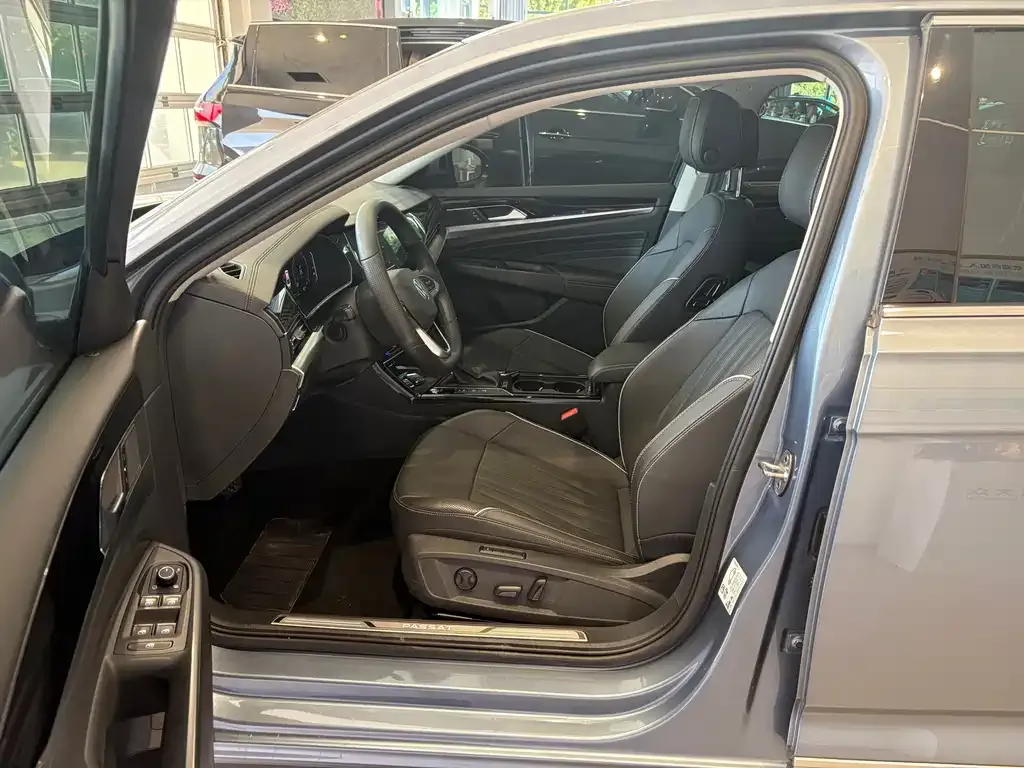 Volkswagen Passat — фото 7