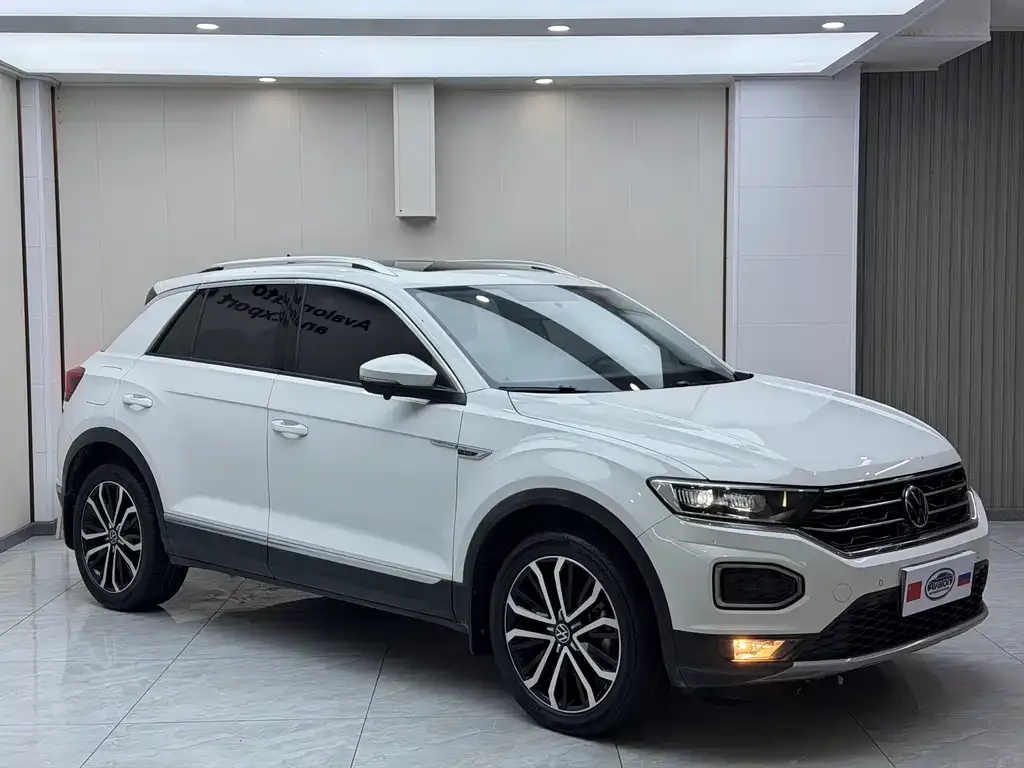 Volkswagen T-Roc — фото 4