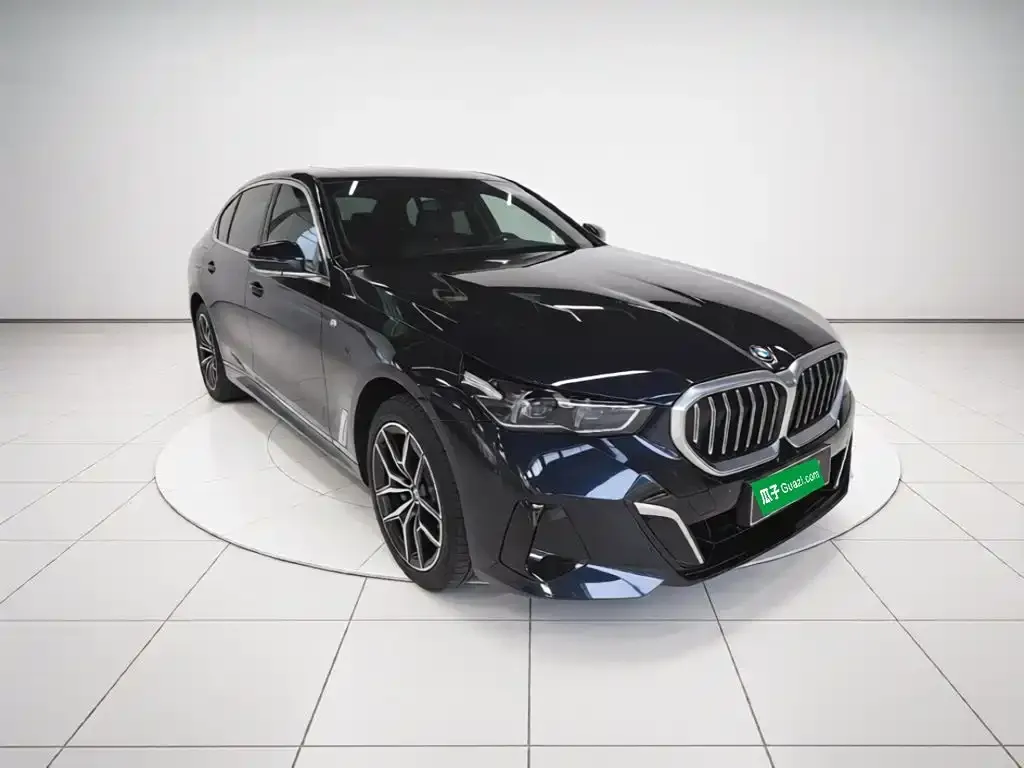 BMW i5 — фото 10