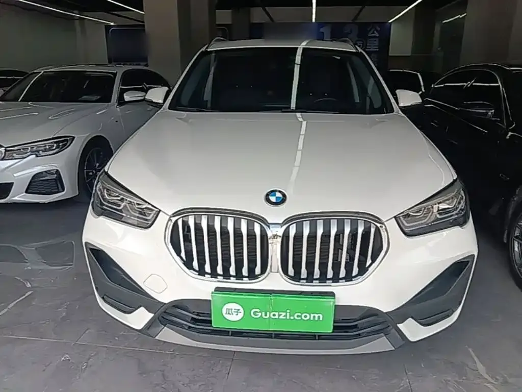 BMW X1 — фото 10