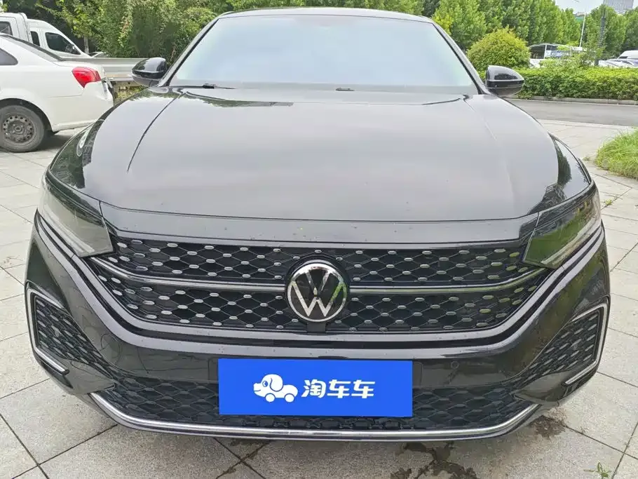 Volkswagen Passat — фото 10