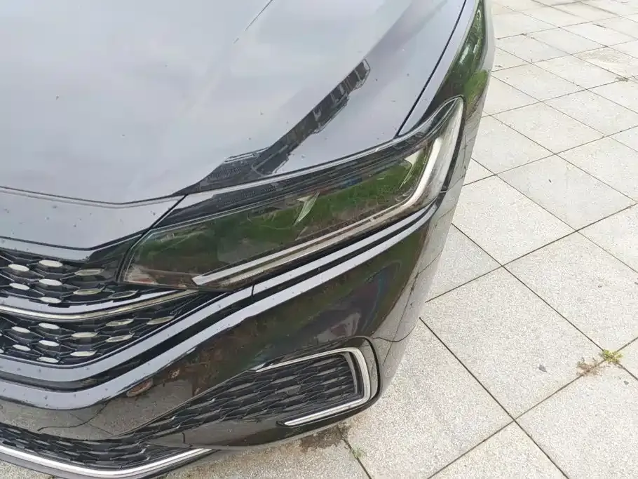 Volkswagen Passat — фото 8