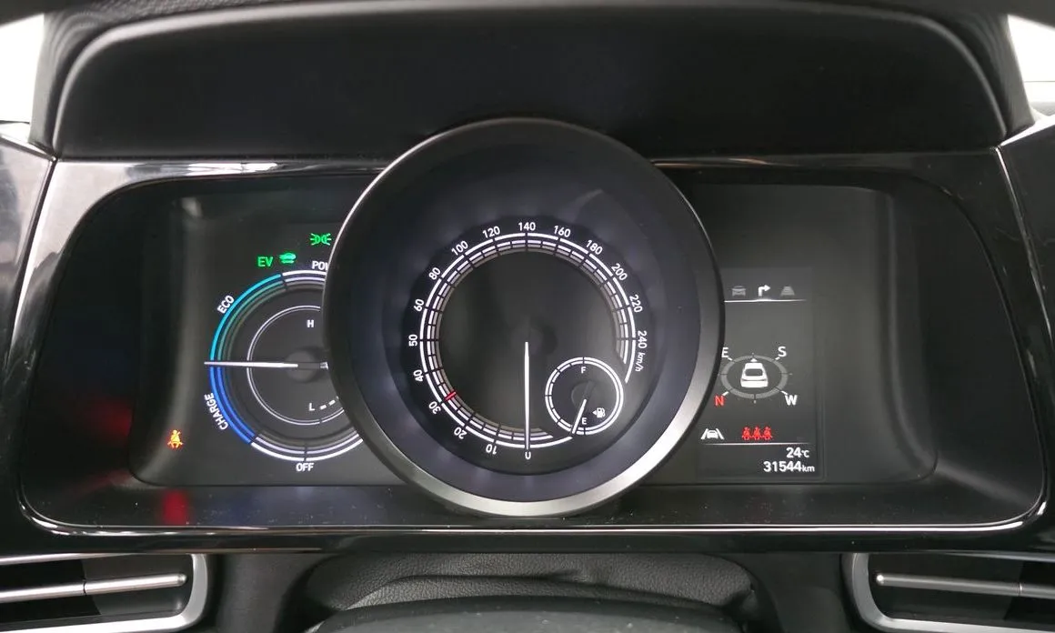 Hyundai AVANTE 2021 из KR, фото 2