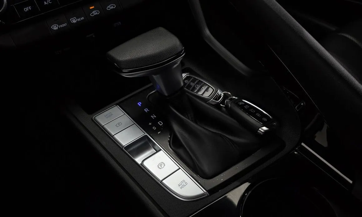 Hyundai AVANTE 2021 из KR, фото 6
