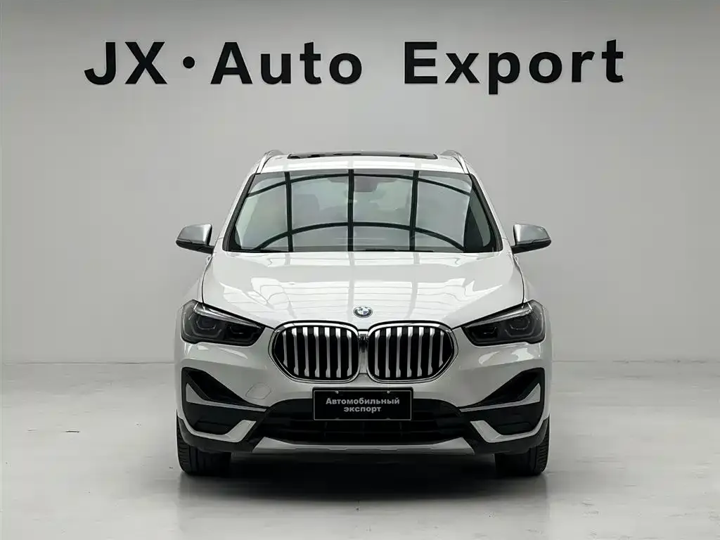 BMW X1 — фото 8