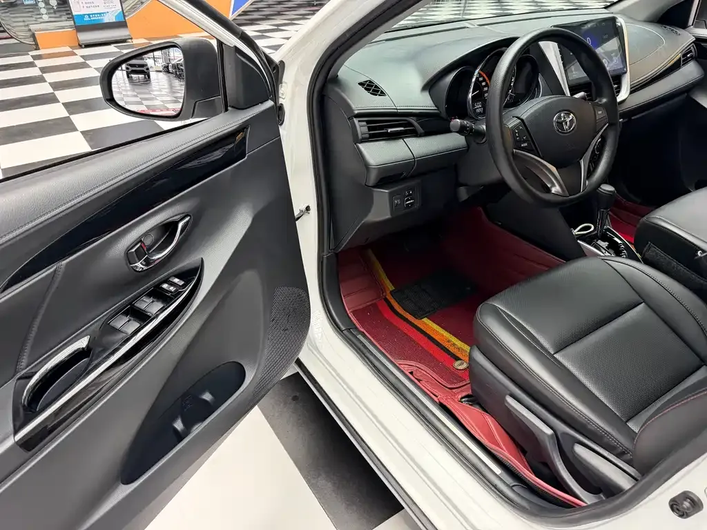 Toyota Yaris L 2022 из CN, фото 3